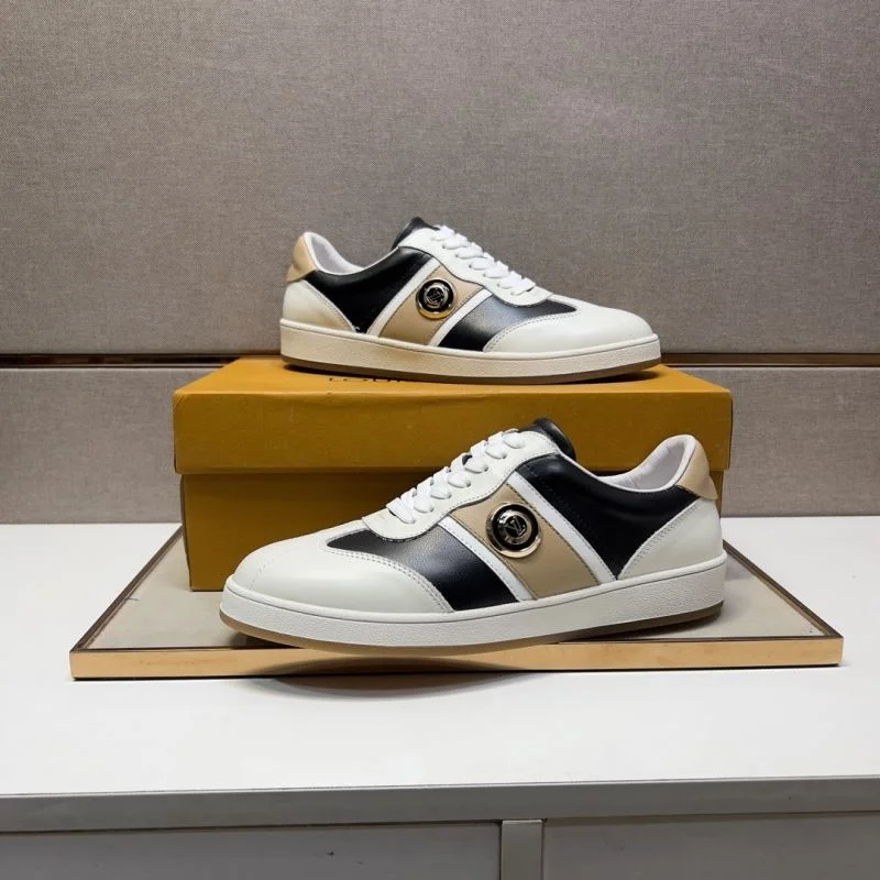 Louis Vuitton Low Shoes Trendsetting 32967