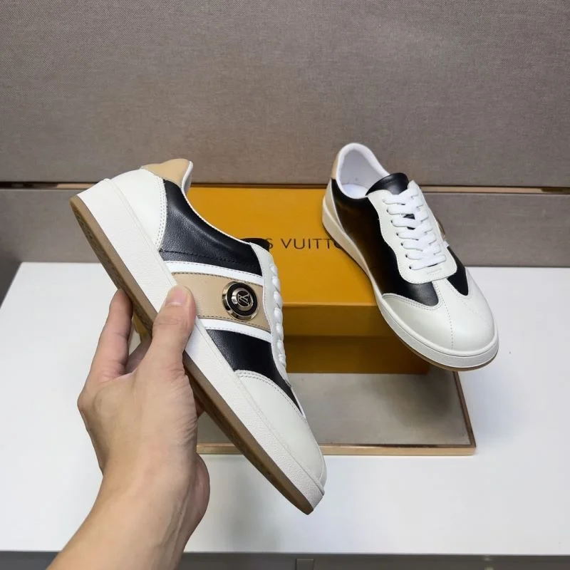 Louis Vuitton Low Shoes Trendsetting 32967