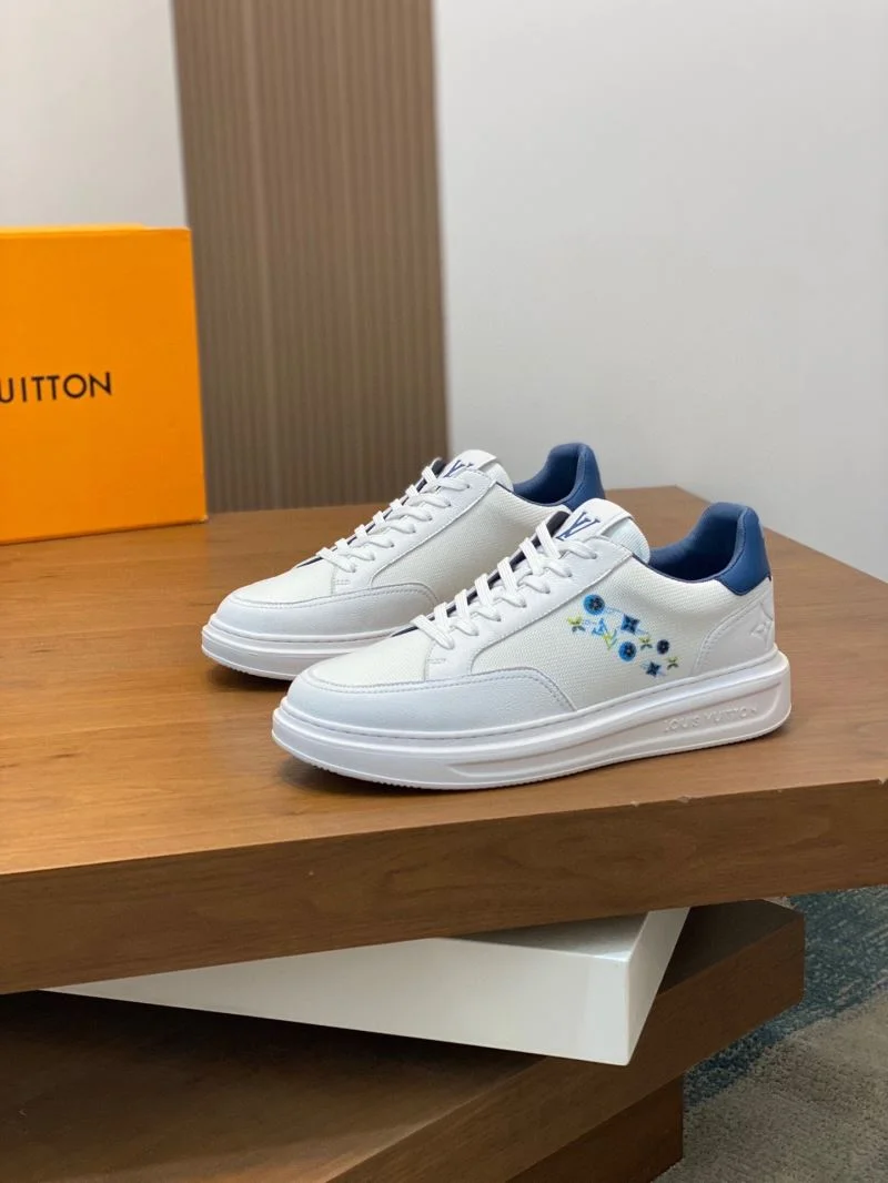 Timeless Louis Vuitton Low Shoes 32959