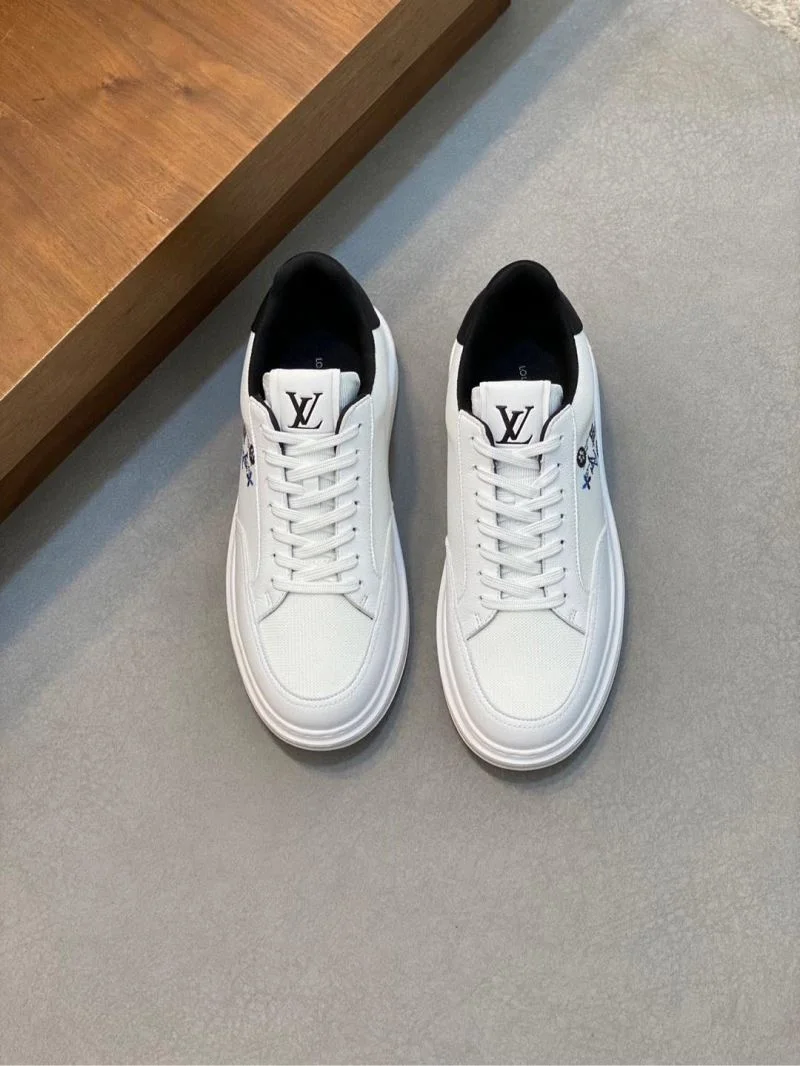 Attractive Louis Vuitton Low Shoes 32962