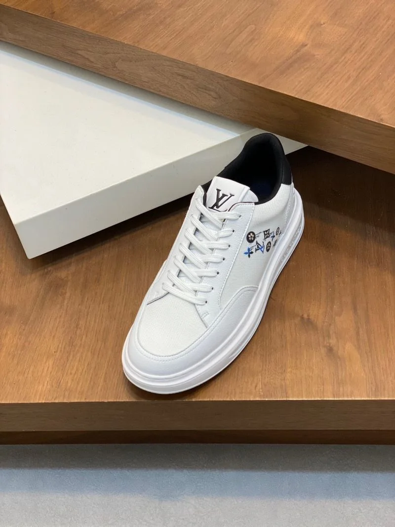 Attractive Louis Vuitton Low Shoes 32962