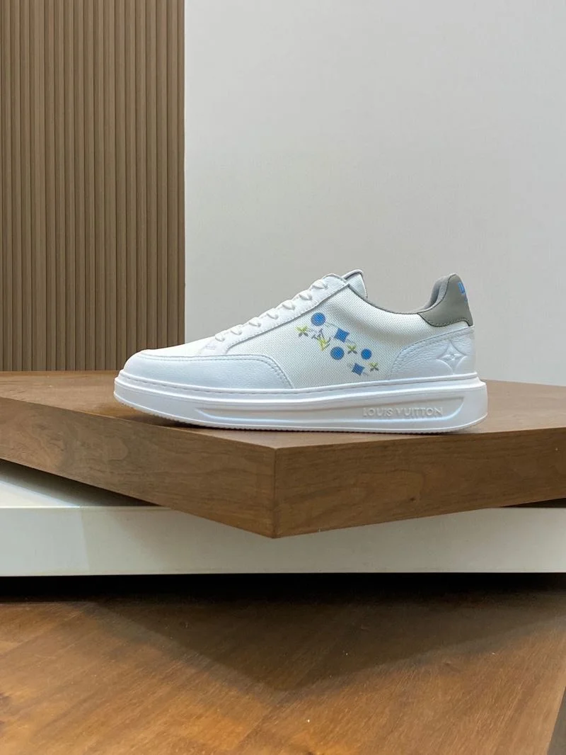 Louis Vuitton Low Shoes Sporty 32964