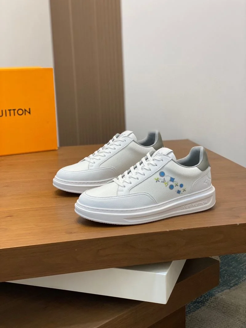 Louis Vuitton Low Shoes Sporty 32964