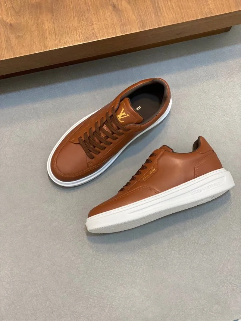 Vibrant Louis Vuitton Low Shoes 32966