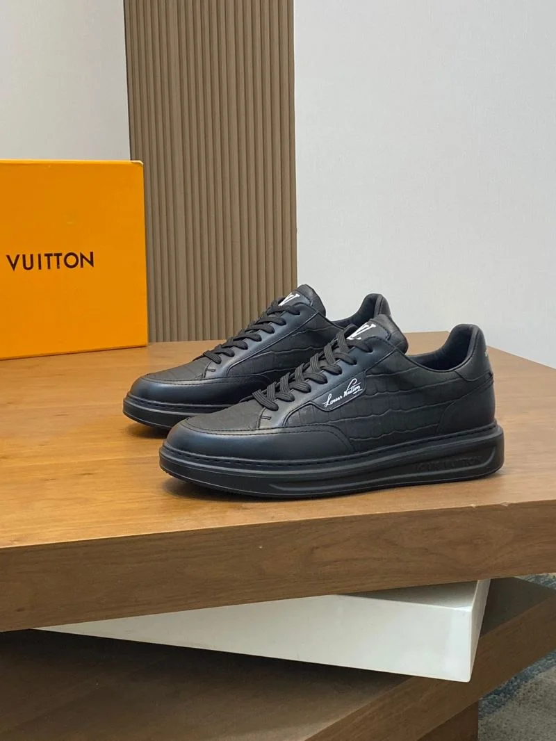 Timeless Louis Vuitton Low Shoes 32960