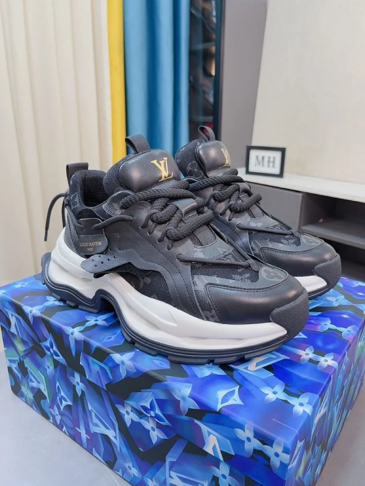 Louis Vuitton Low Shoes Stretchable 32950