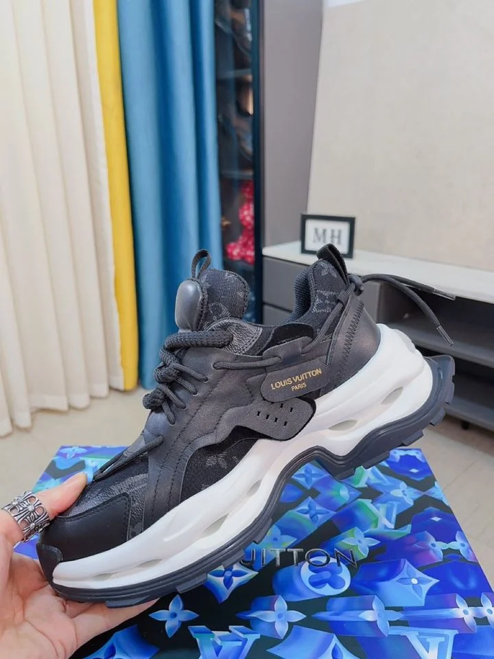 Louis Vuitton Low Shoes Stretchable 32950