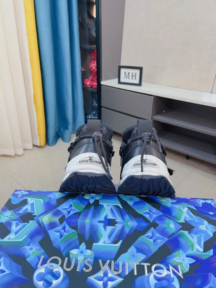 Louis Vuitton Low Shoes Stretchable 32950