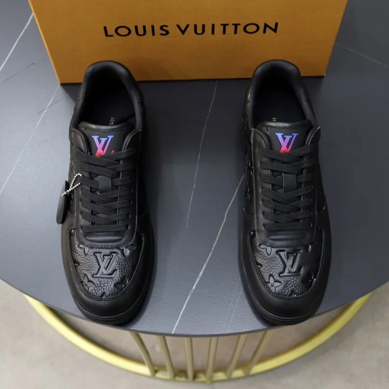 Louis Vuitton Low Shoes Unisex 32942