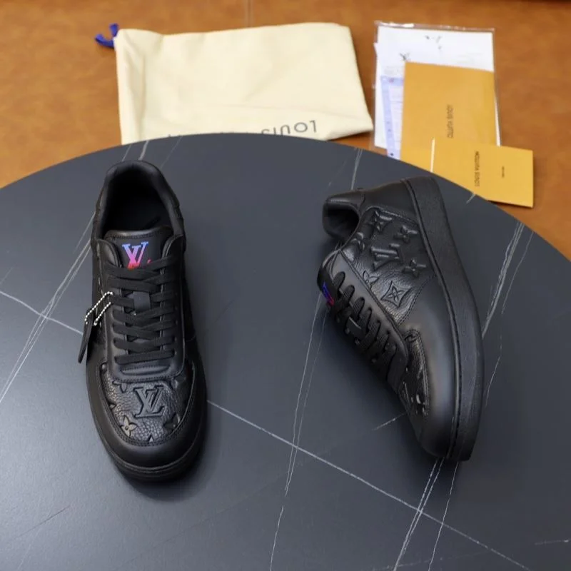 Louis Vuitton Low Shoes Unisex 32942