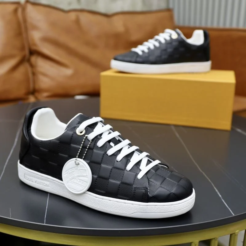 Louis Vuitton Low Shoes MultiPurpose 32927