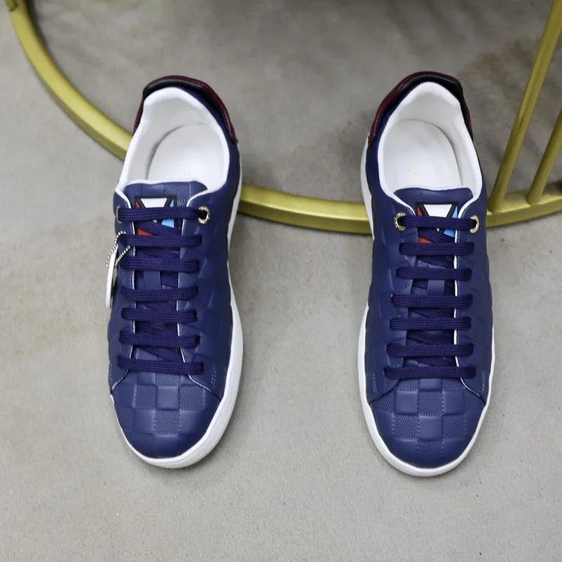 Trendy Louis Vuitton Low Shoes 32916