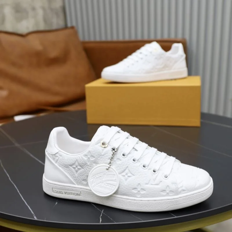 TimelessDesign Louis Vuitton Low Shoes 32919