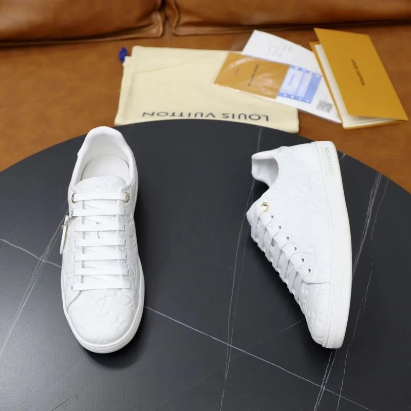TimelessDesign Louis Vuitton Low Shoes 32919