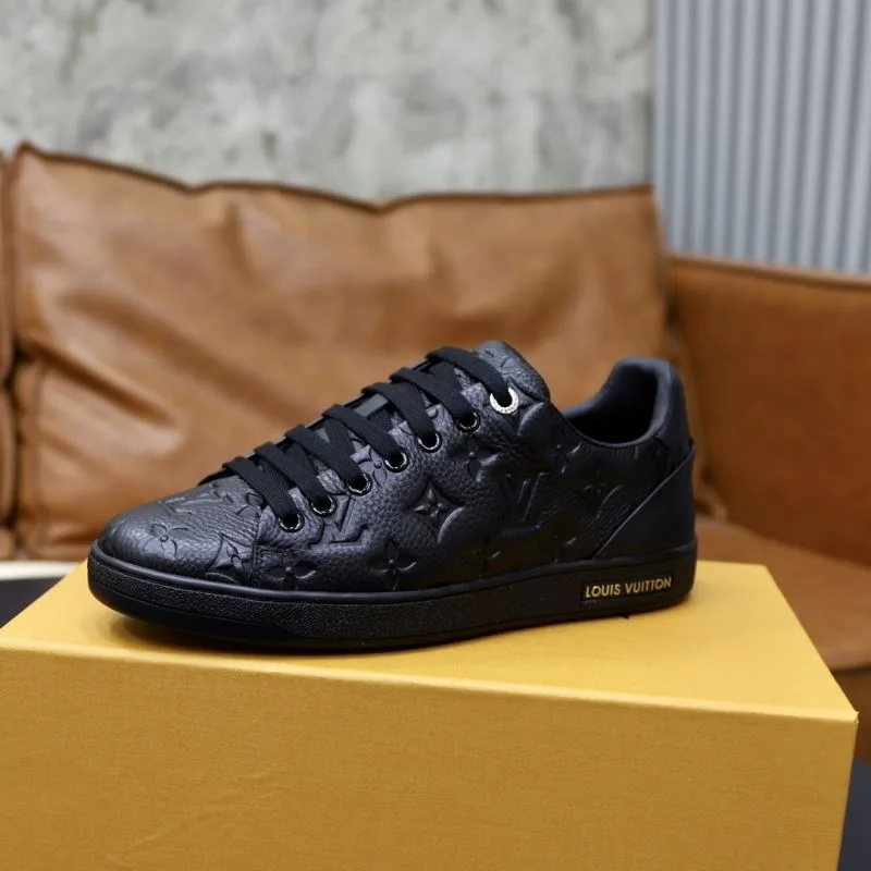 Louis Vuitton Low Shoes Chic 32926