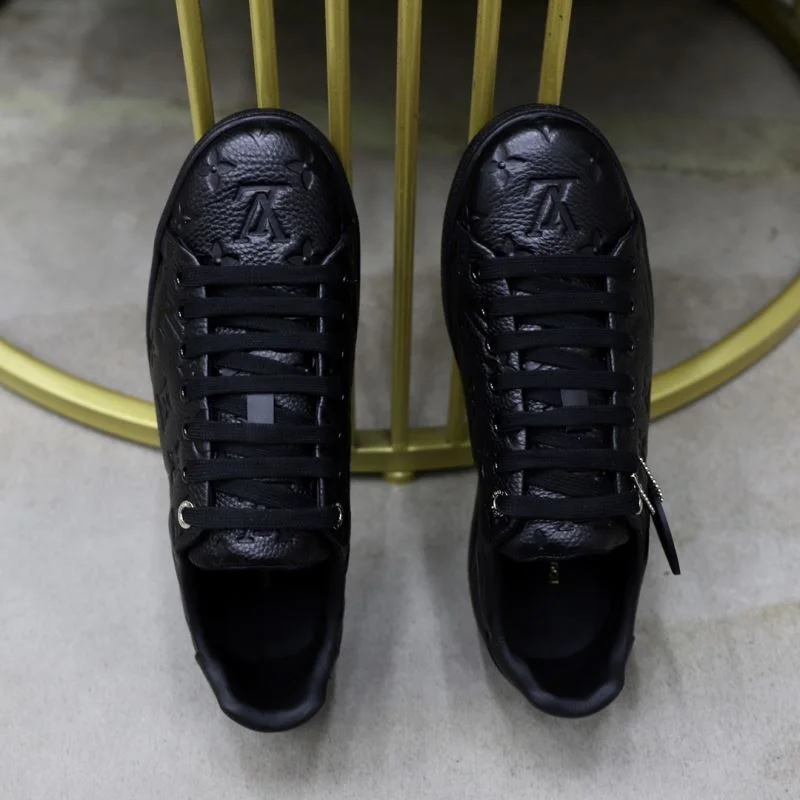Louis Vuitton Low Shoes Chic 32926