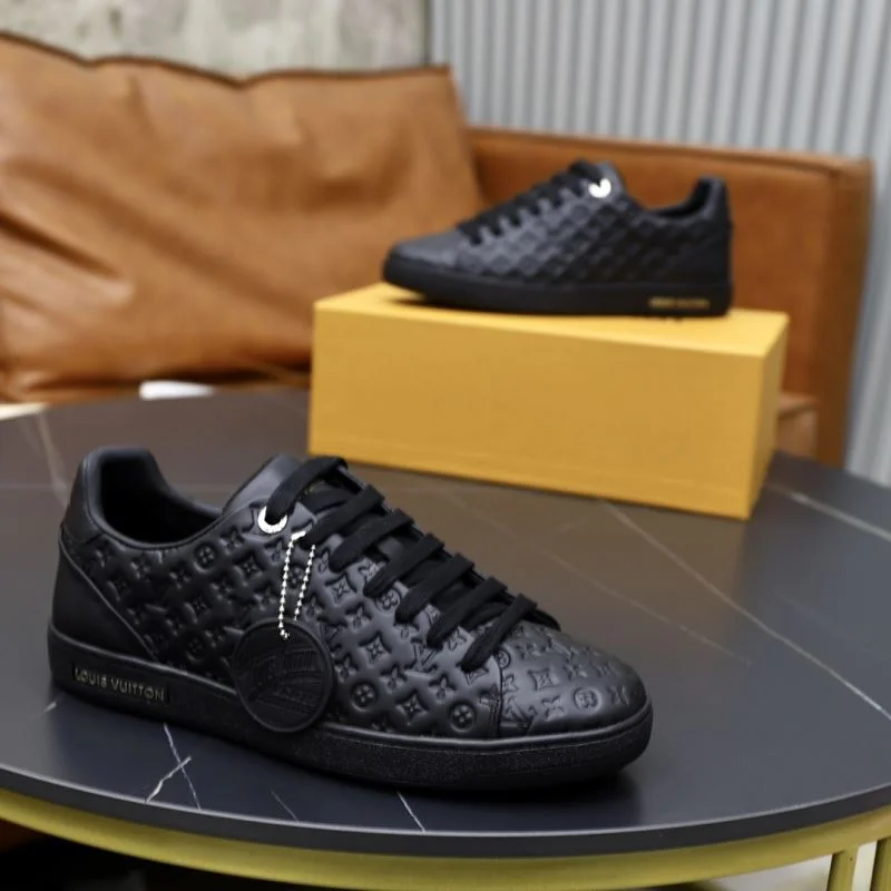 Louis Vuitton Low Shoes Durable 32939