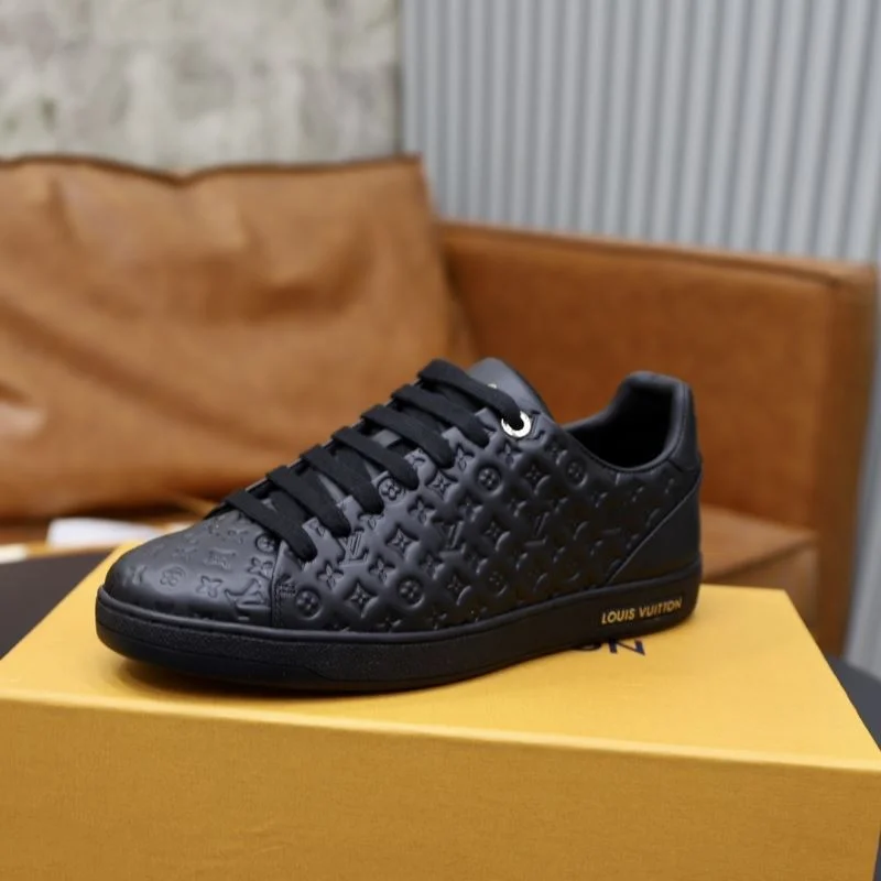 Louis Vuitton Low Shoes Durable 32939