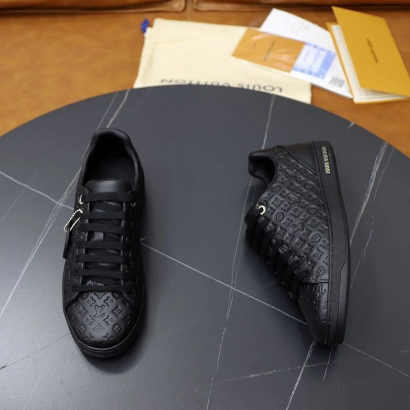 Louis Vuitton Low Shoes Durable 32939