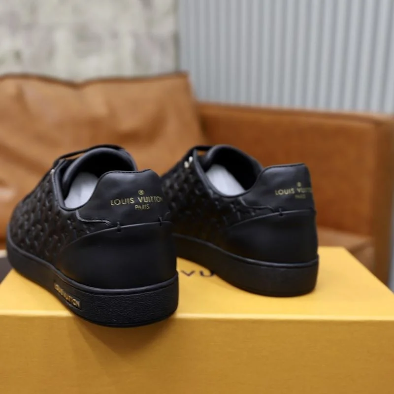 Louis Vuitton Low Shoes Durable 32939