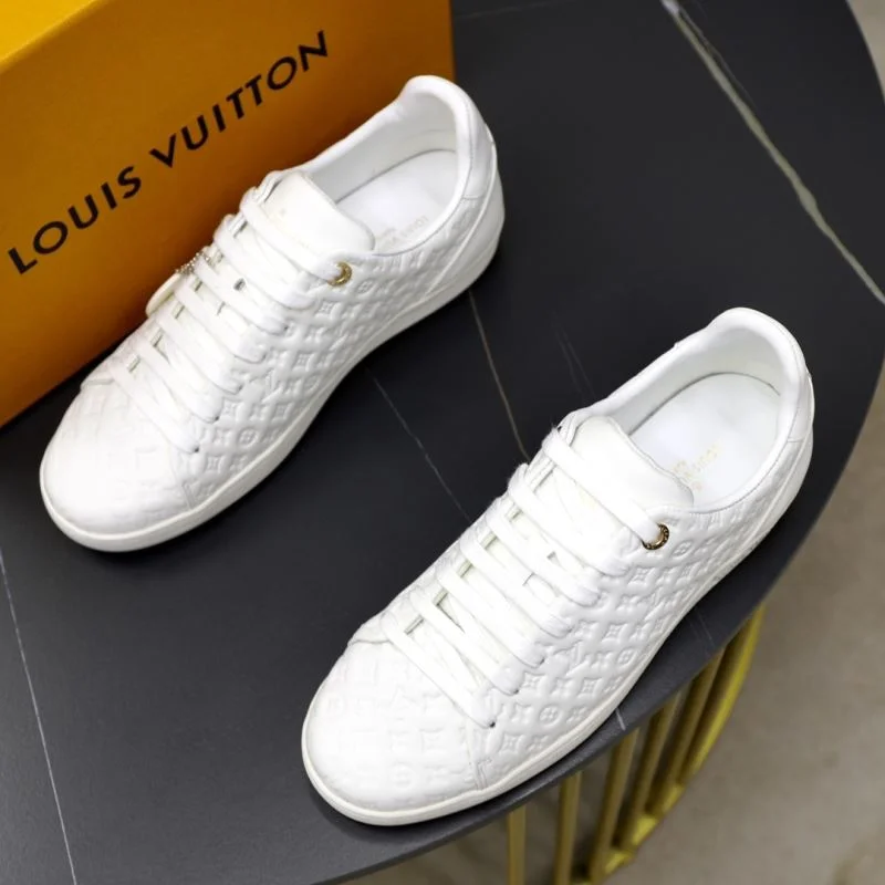 Louis Vuitton Low Shoes NewStyle 32918