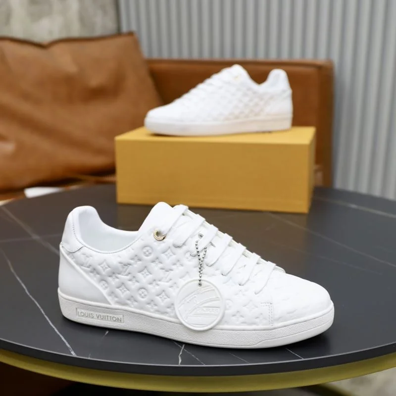 Louis Vuitton Low Shoes NewStyle 32918