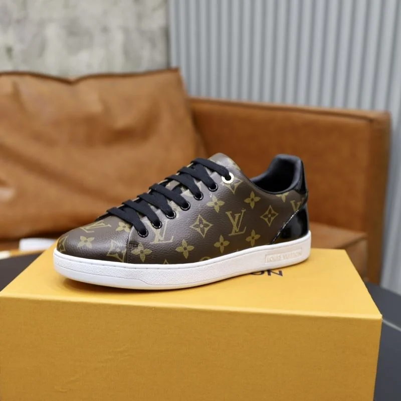 Durable Louis Vuitton Low Shoes 32924