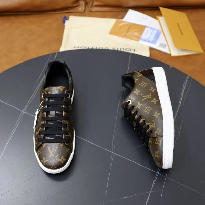 Durable Louis Vuitton Low Shoes 32924