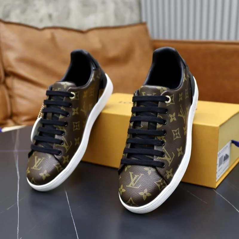 Durable Louis Vuitton Low Shoes 32924