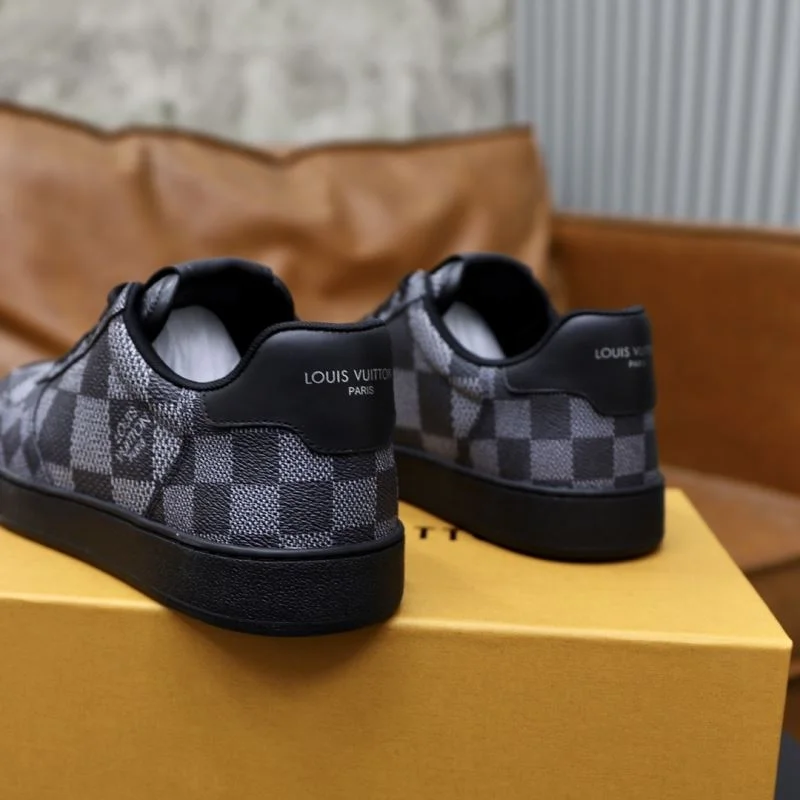 Original Louis Vuitton Low Shoes 32937