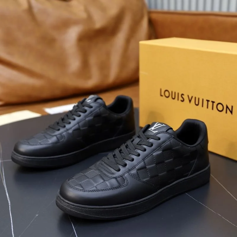 Louis Vuitton Low Shoes Youthful 32922