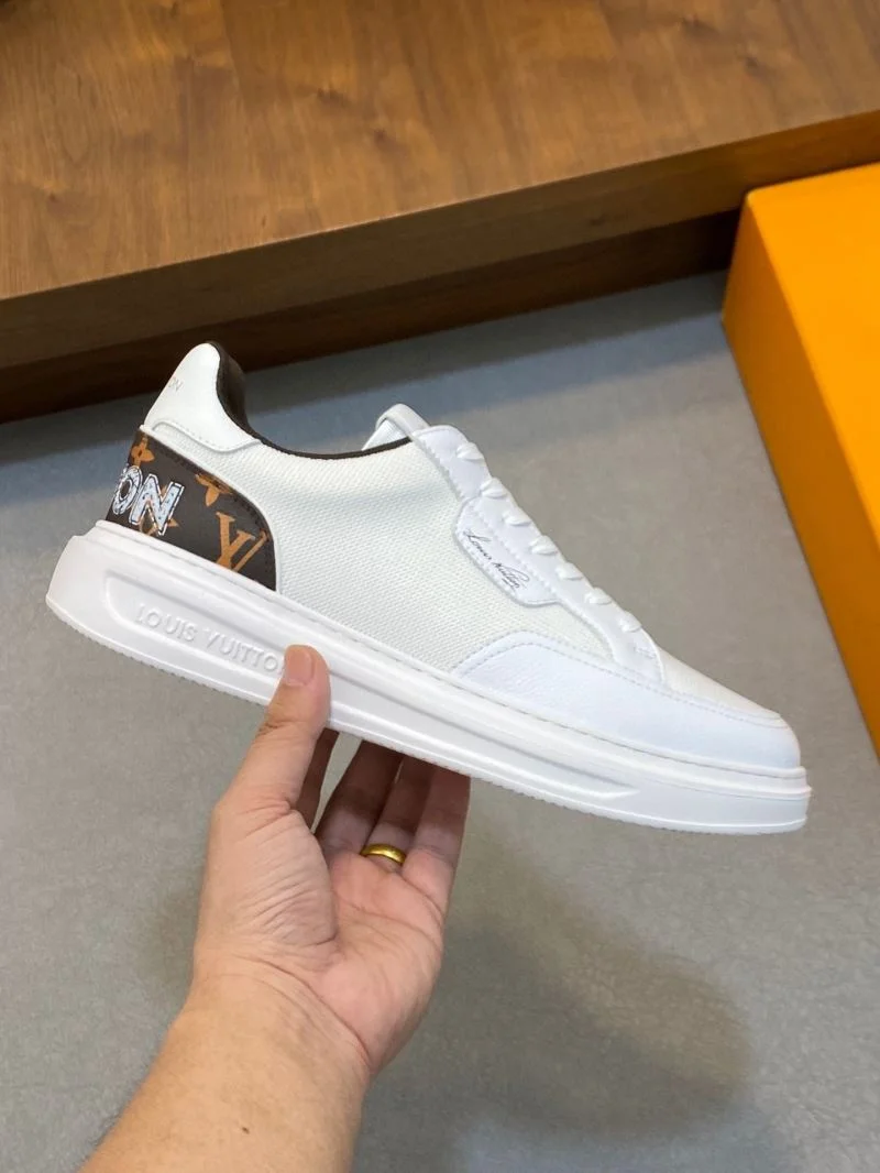 Louis Vuitton Low Shoes StreetReady 32932