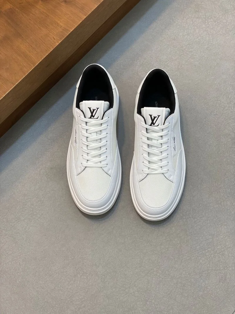 Louis Vuitton Low Shoes Fashionable 32935
