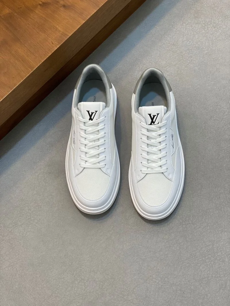 Fashionable Louis Vuitton Low Shoes 32929