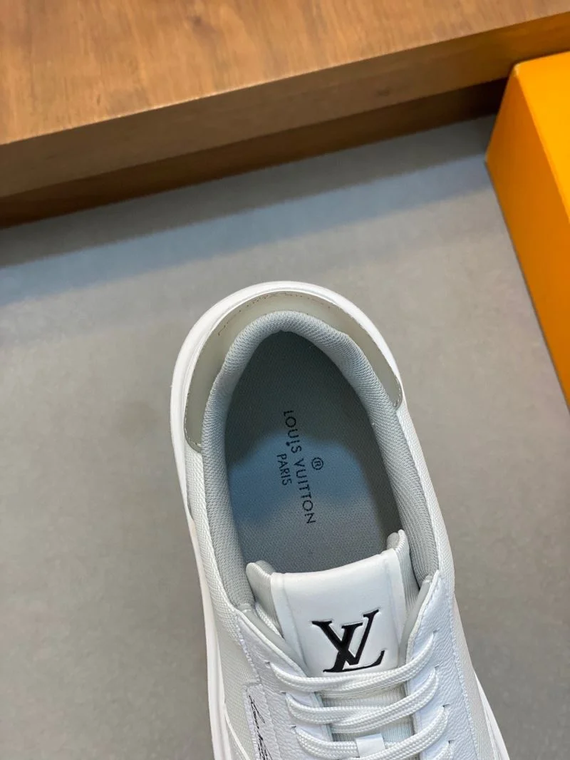 Fashionable Louis Vuitton Low Shoes 32929