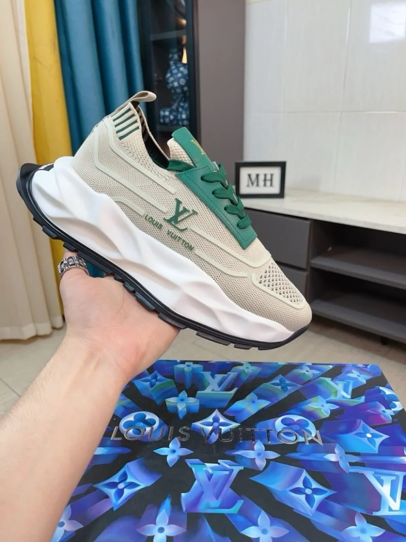 ComfortFit Louis Vuitton Low Shoes 32934