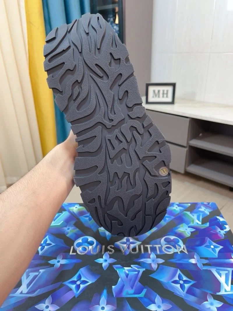 Louis Vuitton Low Shoes Packable 32921