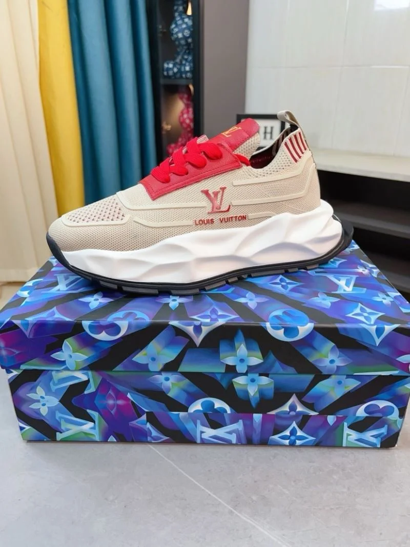 Louis Vuitton Low Shoes WeatherProof 32908