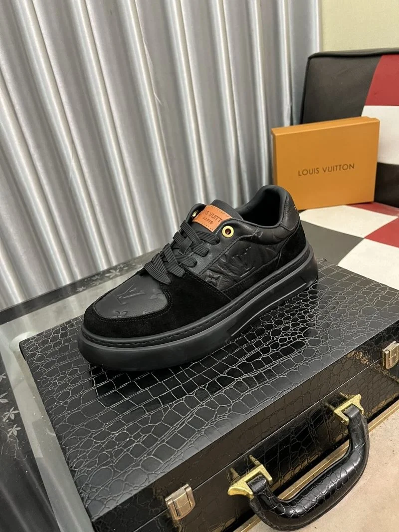 Louis Vuitton Low Shoes Youthful 32925