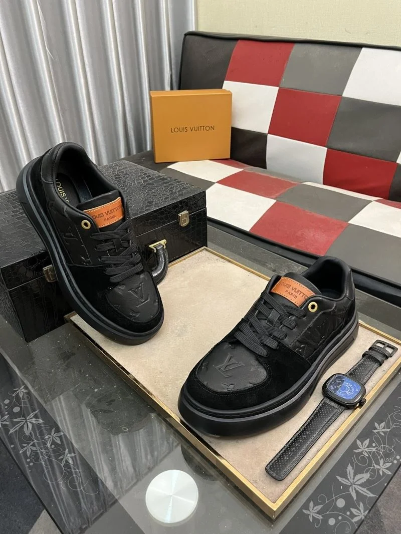Louis Vuitton Low Shoes Youthful 32925