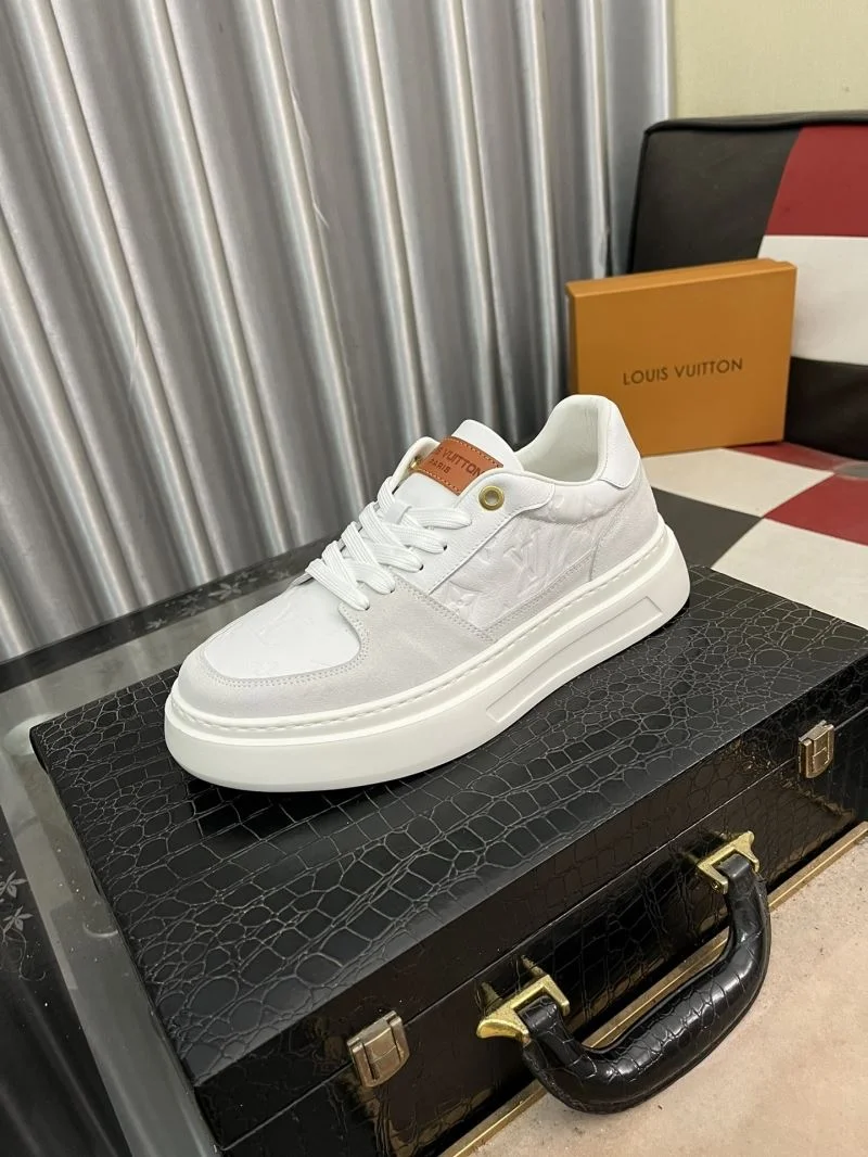 Louis Vuitton Low Shoes TechFriendly 32920