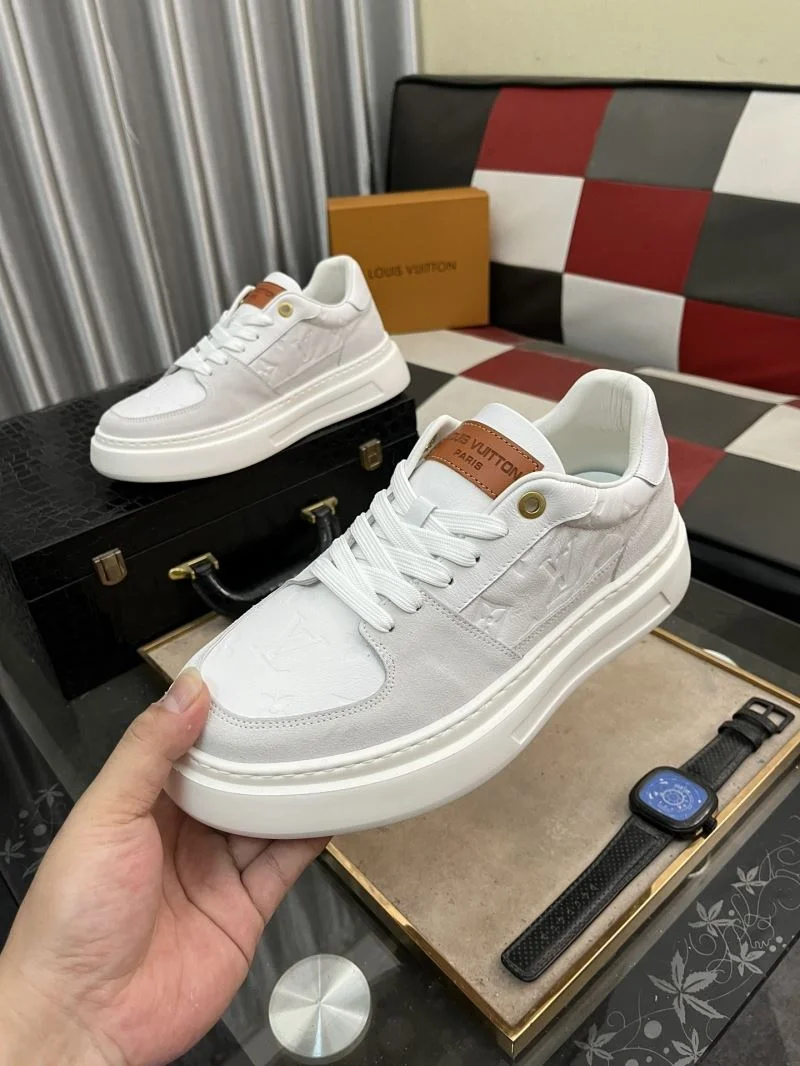 Louis Vuitton Low Shoes TechFriendly 32920