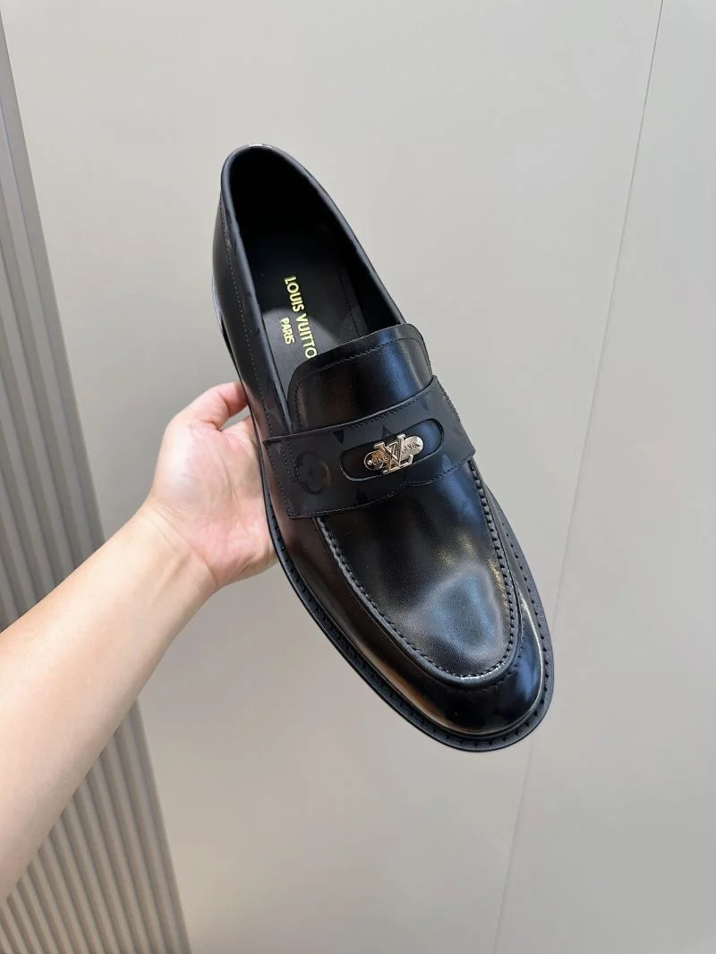 Louis Vuitton Low Shoes NewStyle 32914