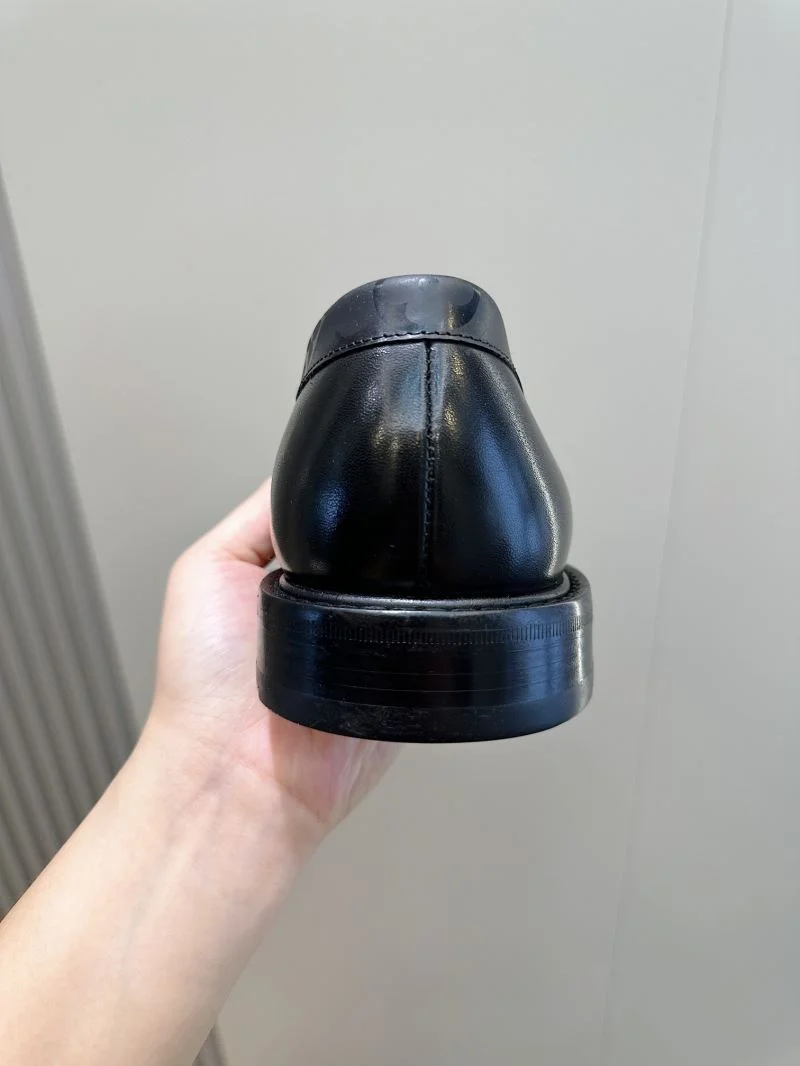 Louis Vuitton Low Shoes NewStyle 32914