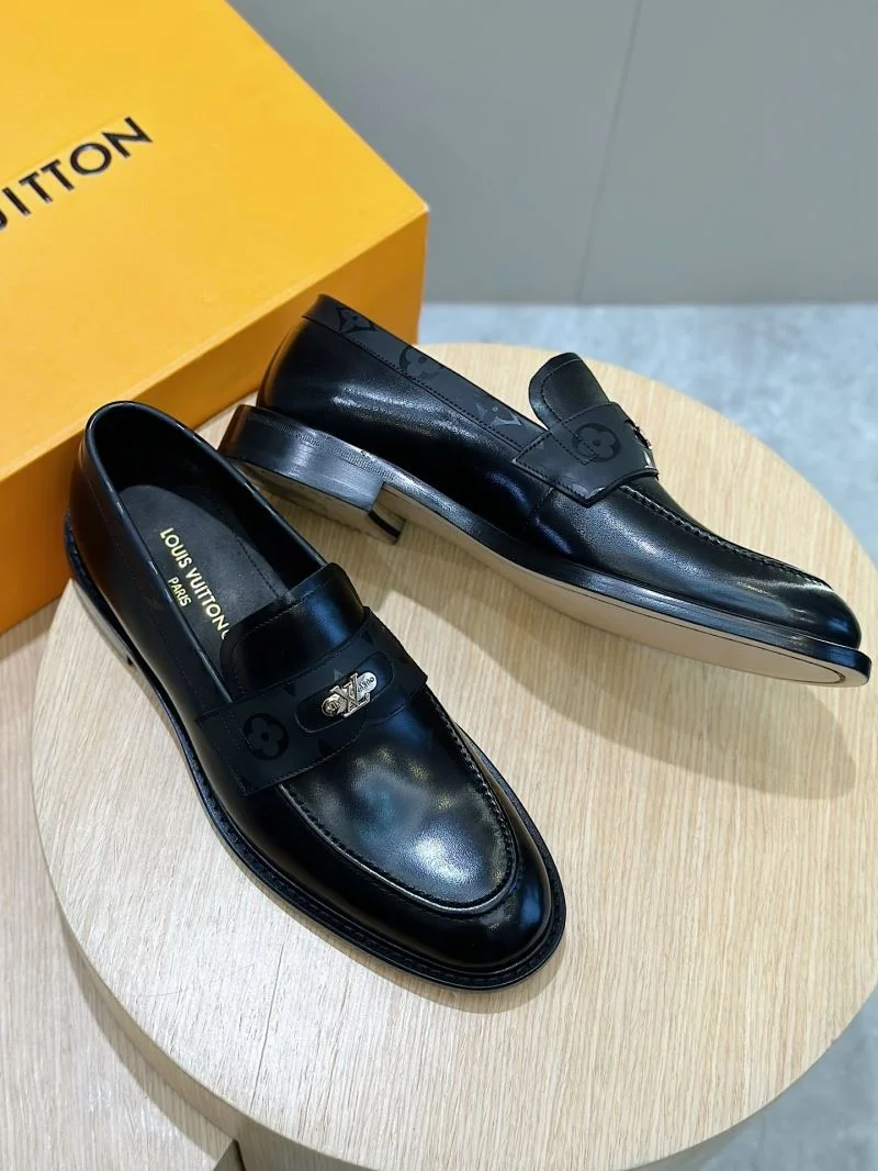 Louis Vuitton Low Shoes NewStyle 32914