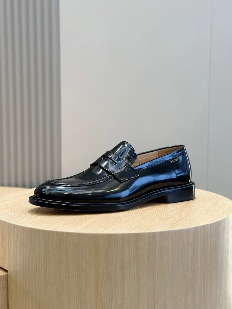 Colorful Louis Vuitton Low Shoes 32913