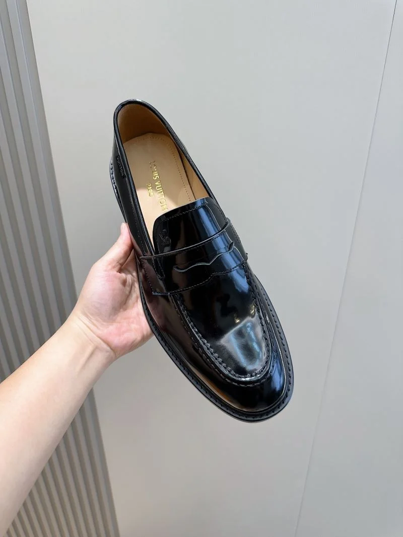 Colorful Louis Vuitton Low Shoes 32913