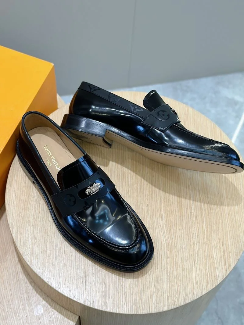 Upgraded Louis Vuitton Low Shoes 32912