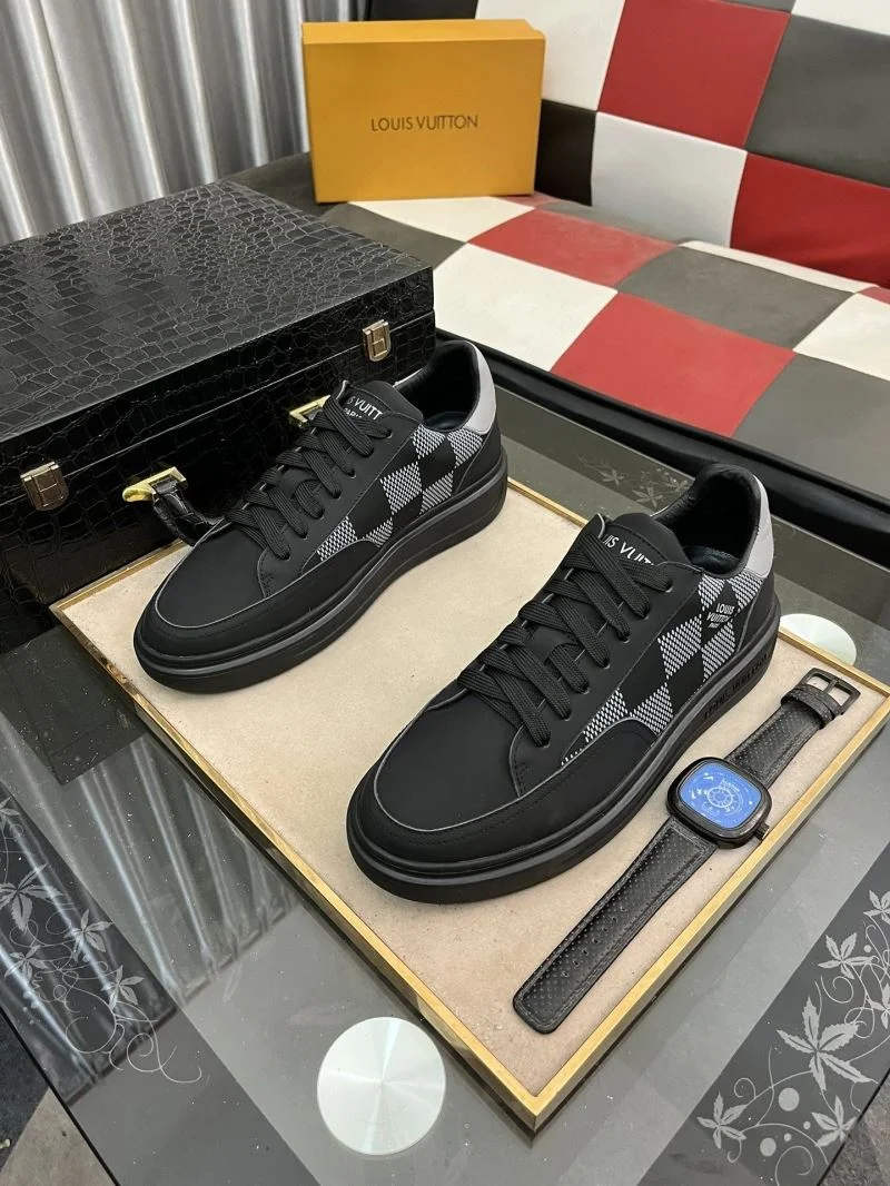 Stylish Louis Vuitton Low Shoes 32905