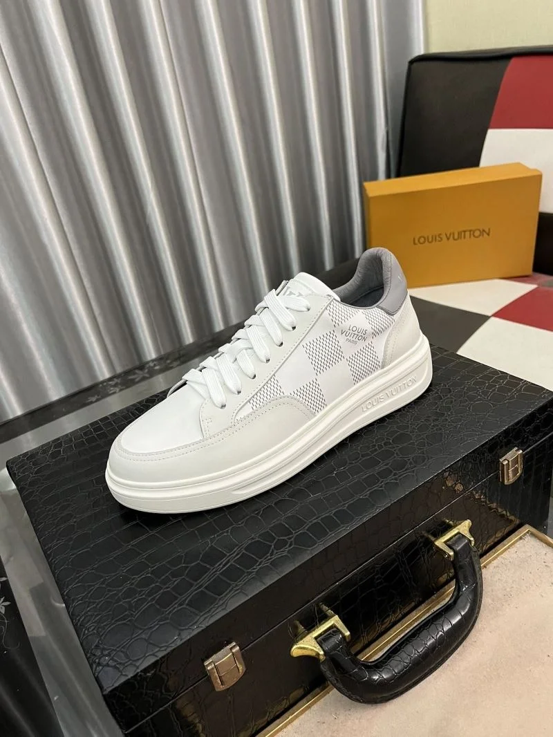Louis Vuitton Low Shoes FreshLook 32904